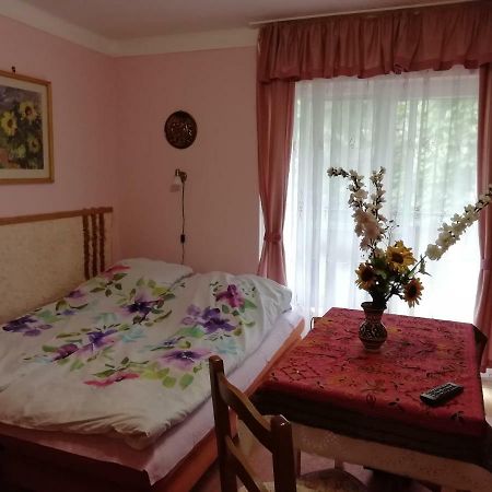 Gyoengyvirag Ueduelo - Mario Apartman 哈卡尼 外观 照片