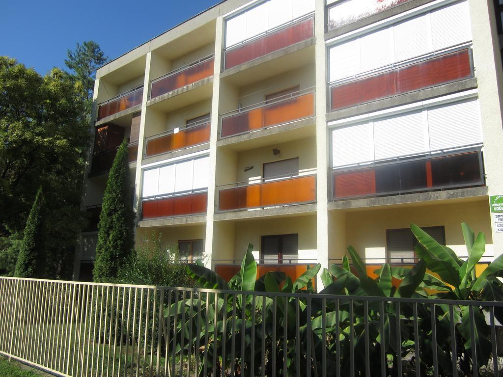 Gyoengyvirag Ueduelo - Mario Apartman 哈卡尼 客房 照片
